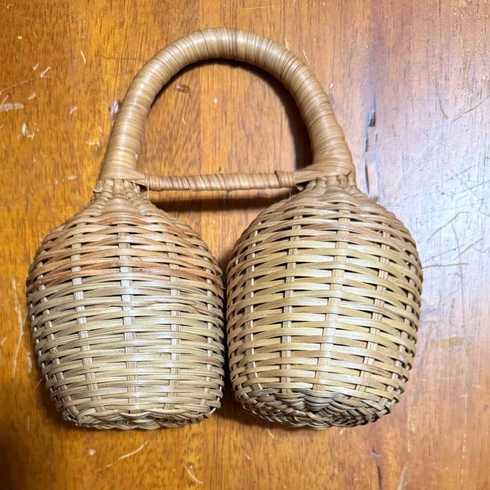 Double Rattan Shaker,Folk
Percussion Instrument - Picture 3 of 4